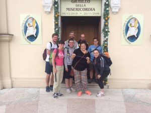 scaldaferro porta_pellegrinaggio misericordia giovani2016