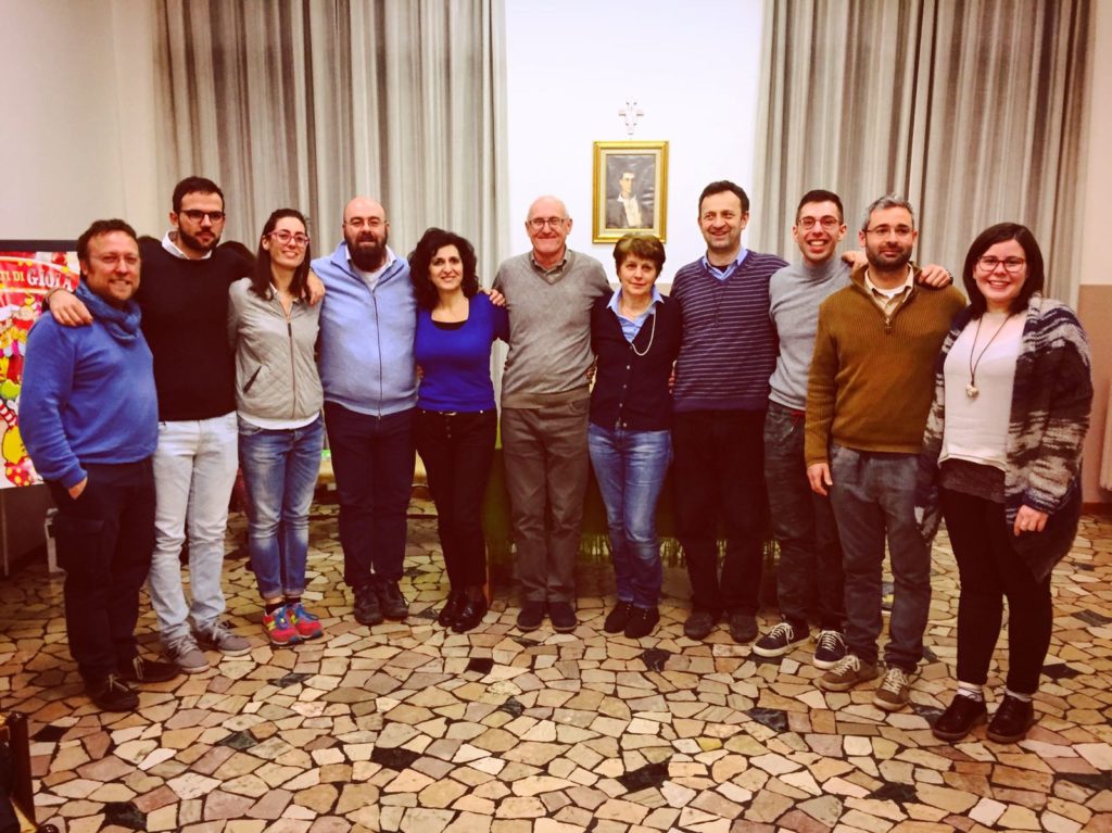 La presidenza diocesana eletta per il triennio 2017-2020 insieme agli assistenti. Da sinistra: don Matteo Zorzanello, Marco Didonè, Petra Spataro, don Ivano Maddalena, Gina Zordan, Umberto Brugnolo, Caterina Pozzato (ricandidata come presidente diocesana), don Andrea Peruffo, Davide Velo, don Lorenzo Dall'Olmo, Giulia Bin